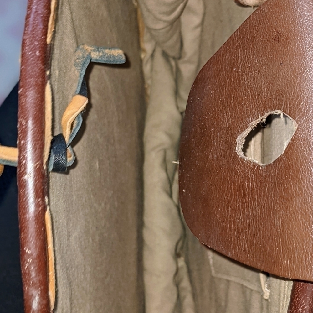 Handwoven Round Straw Crossbody with a Dark Leather Strap and Flap - Picture 3 of 4
